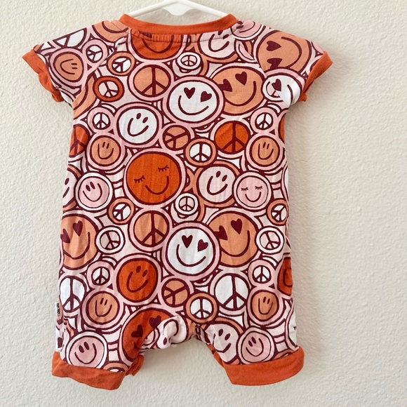 Little Sleepies Groovy Baby Shorty - Picture 4 of 5